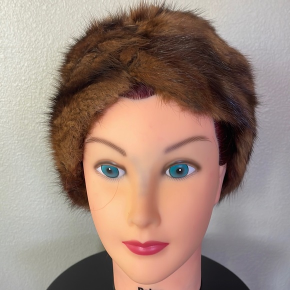 Vintage Mink hat custom made by Yórn - Picture 1 of 6